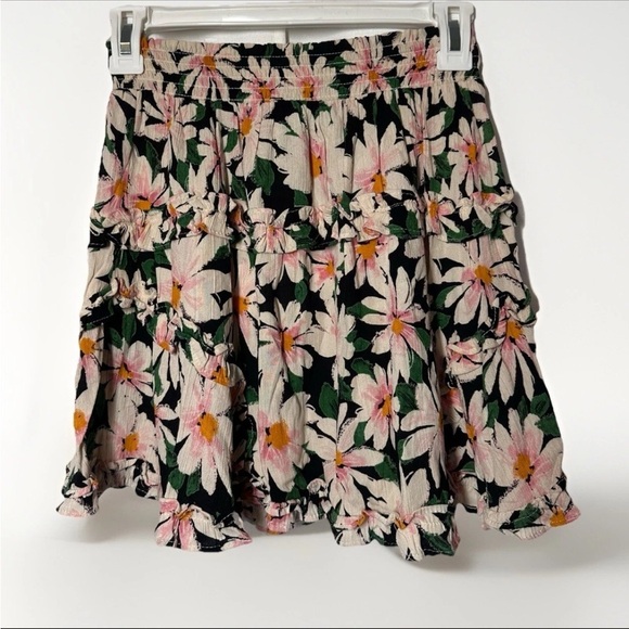 NEW Angie Juniors Floral Print Tiered Ruffle Mini Skirt Sz S Daisy Pink Coquette - Picture 3 of 10